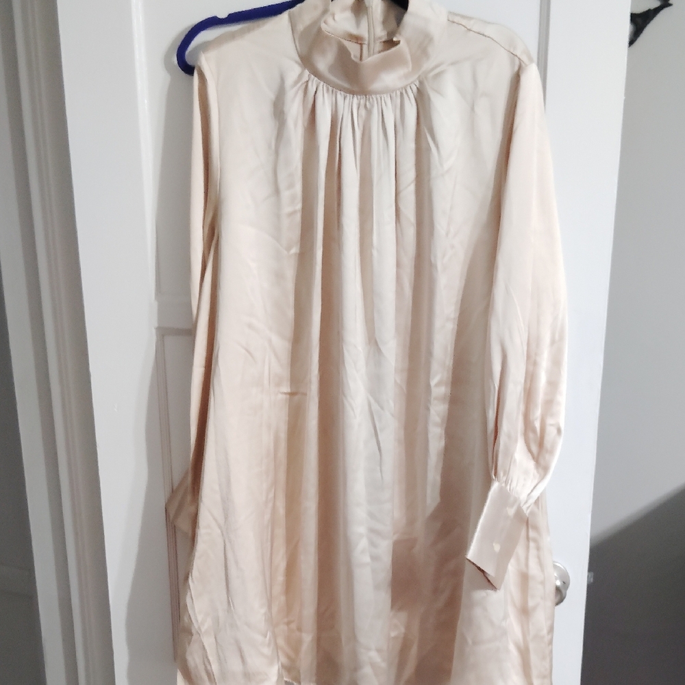 Elegant Cream Long-Sleeve Dress